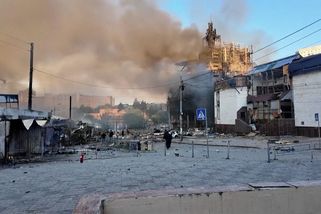 Rusové mohutně útočí na civilisty, aby zakryli potíže na bojišti - Novinky